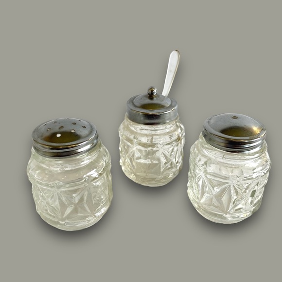 Vintage 3pc Glass Salt, Pepper, Jam or Sugar - Picture 4 of 9
